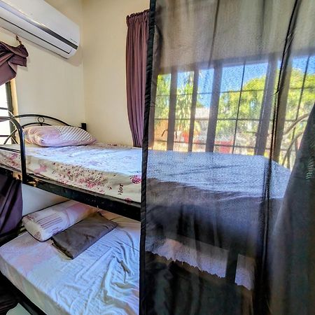 Screaming Gecko Hostel Busuanga Kültér fotó