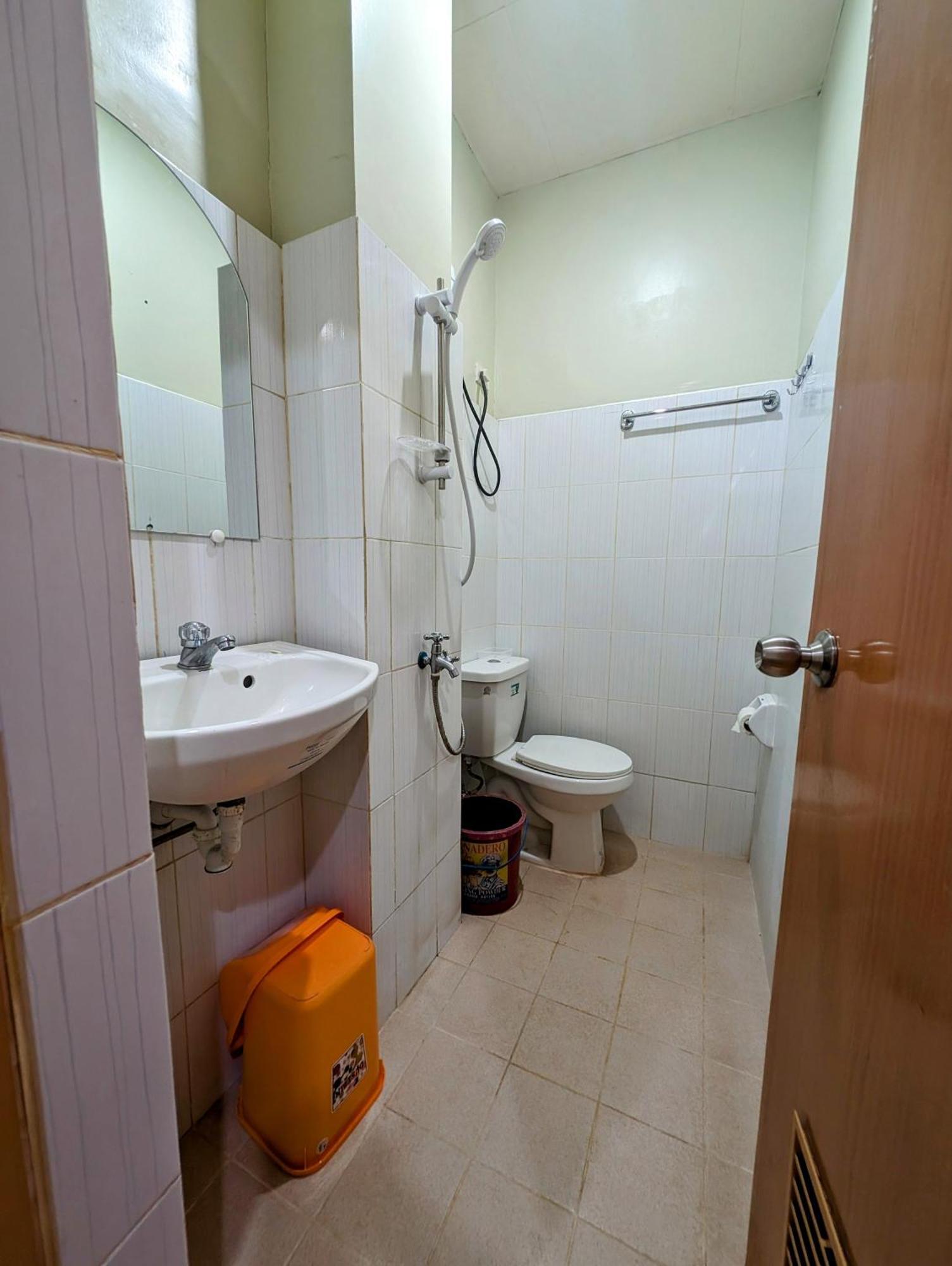 Screaming Gecko Hostel Busuanga Kültér fotó
